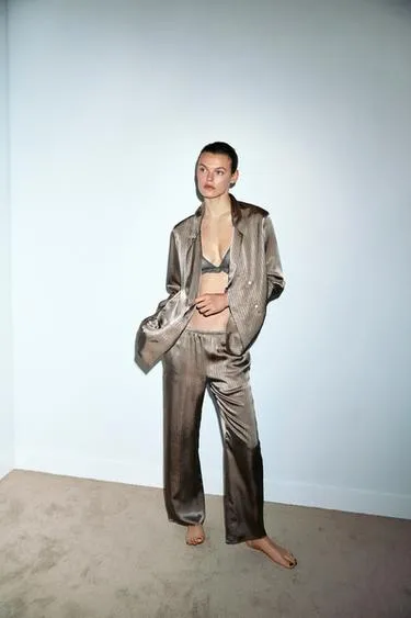 Брюки в пижамном стиле в полоску- Заказать в России