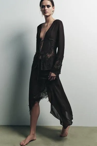 Рубашка из жоржета, кружева и завязок- Заказать в России