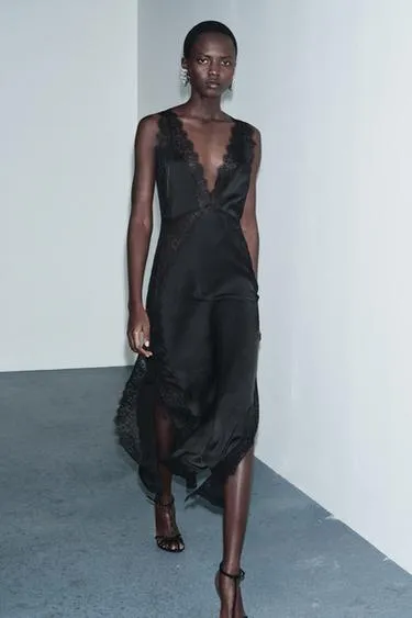 Атласное платье с кружевом — ZW COLLECTION LIMITED EDITION- Заказать в России