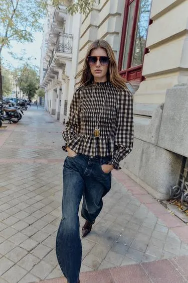 Рубашка в клетку с эластичной отделкой