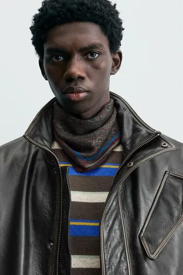 Шерстяной шелковый платок с орнаментом (LIMITED EDITION)