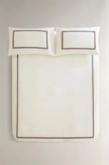 Комплект белья из сатина с геометрической вышивкой- Заказать в России