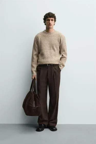 Свитер в рубчик с пуговицами