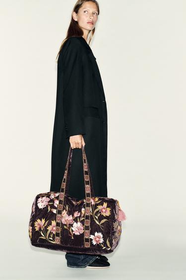 Zara Стеганая бархатная сумка с цветочной вышивкой купить с доставкой.