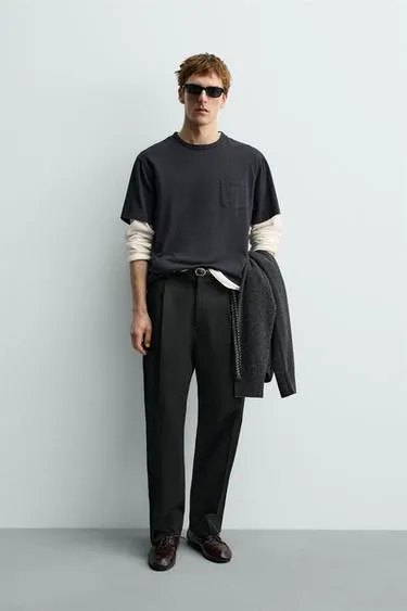 Футболка с карманом AARON LEVINE X ZARA