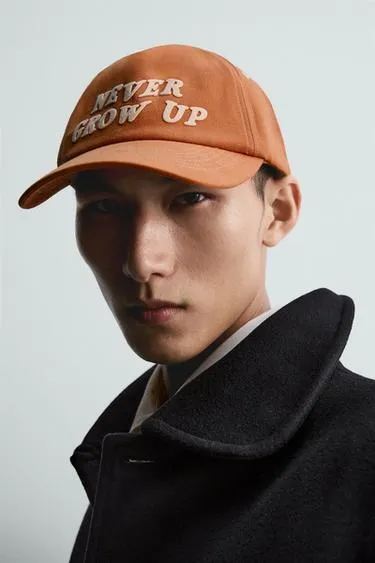 Кепка с надписью «питер пэн» HARRY LAMBERT FOR ZARA X DISNEY