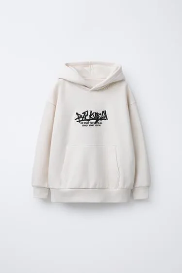 Худи с вышитым текстом