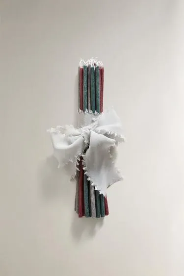 Набор из 20 длинных ароматизированных свечей с базиликовым ароматом