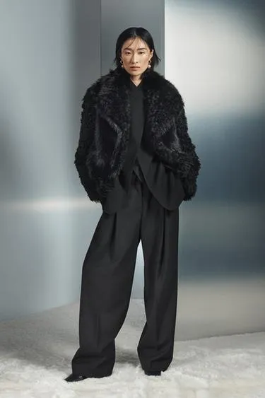 Короткое пальто из искусственного меха — ZW COLLECTION- Заказать в России