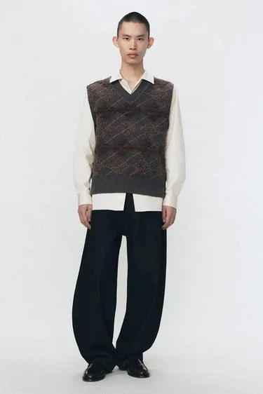 Жилет с аргайловым узором и текстурой от SOSHIOTSUKI X ZARA