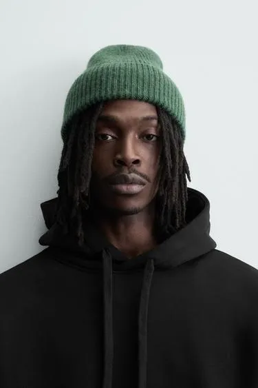 Шапка из вязаной шерсти- Заказать в России