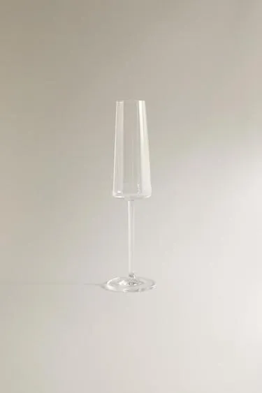 Хрустальная флейта в конусе