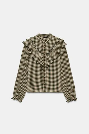 Блуза в клетку виши с воланами