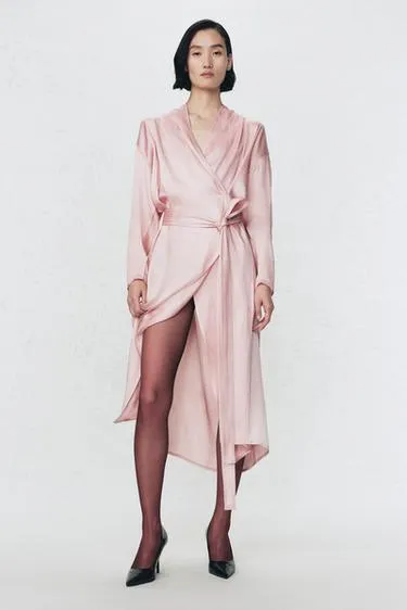 Платье с поясом из атласа SOSHIOTSUKI X ZARA