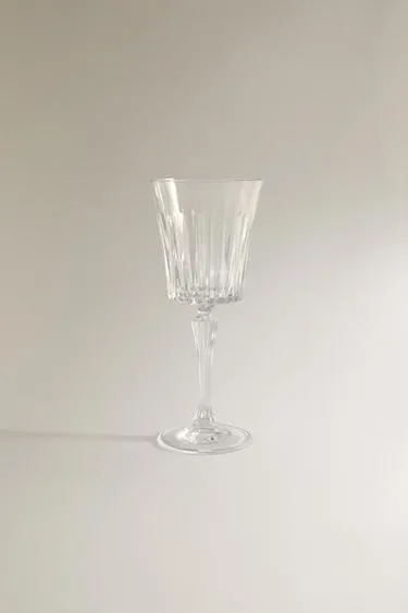 Винный стакан с поднятым узором из хрусталя- Заказать в России