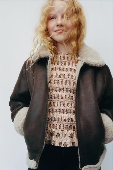 Zara Топ с эластичными деталями и принтом