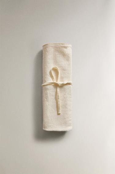 Zara Сумка для мытья кистей для макияжа