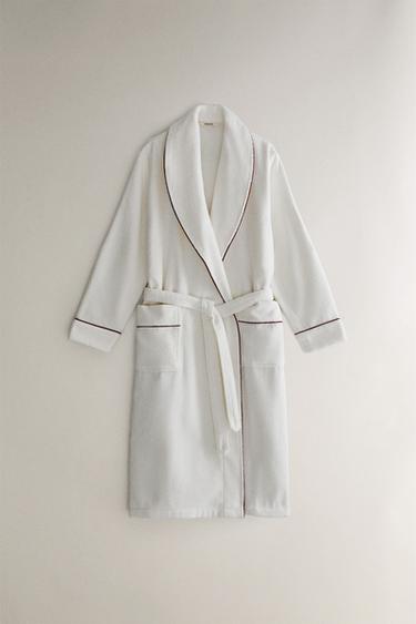 Zara Халат с оборкой (400 г/м²)