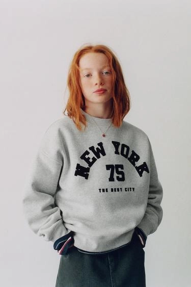 Толстовка с флокированным слоганом- Заказать в России