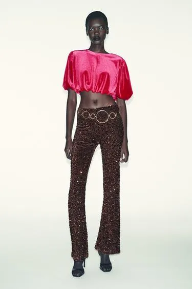 Укороченный вельветовый топ объемного кроя