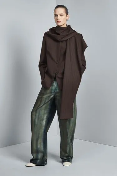 Блейзер в тонкую полоску с шарфом — ZW COLLECTION LIMITED EDITION