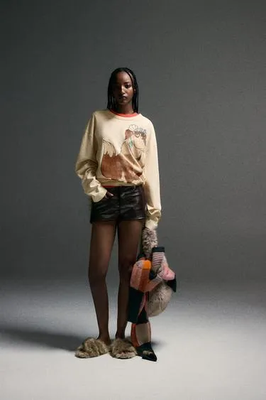 Комбинированные мини-шорты из искусственной кожи HARRY LAMBERT FOR ZARA X DISNEY