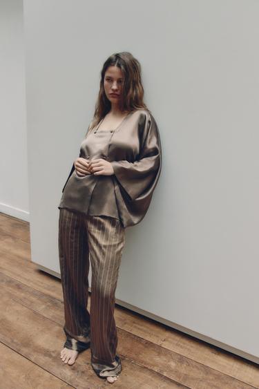 Zara Рубашка с запахом и льном купить с доставкой.