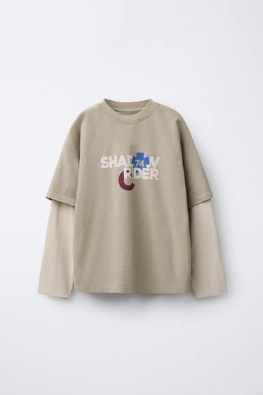 Футболка с принтом ридера на двойных рукавах- Заказать в России