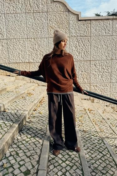 Вязаный джемпер-пончо