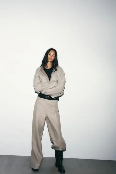 Брюки с высокой посадкой из мягкой ткани