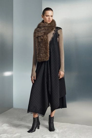 ZW COLLECTION LIMITED EDITION CONTRAST LACE DRESS- Заказать в России