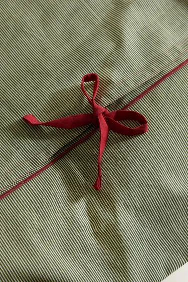 Покрывало с полосатым узловым швом- Заказать в России