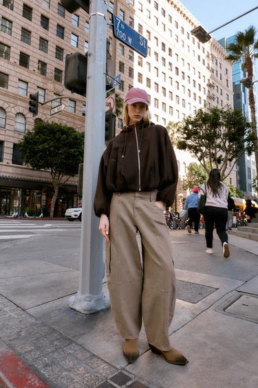 Zara Бомбер оверсайз с капюшоном из мягкой ткани купить с доставкой.