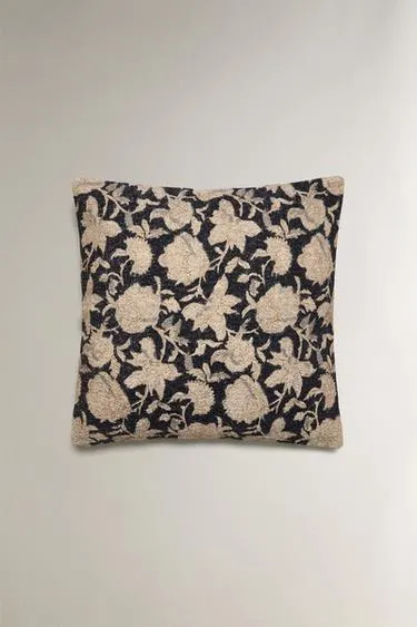 Наволочка с цветочным принтом