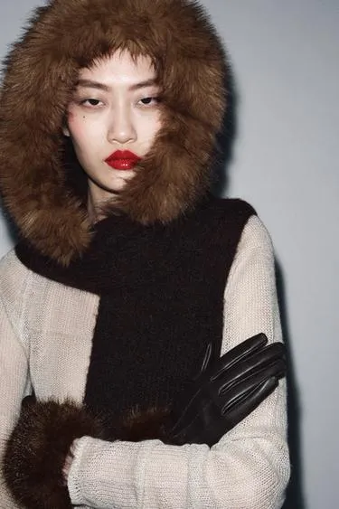 Капюшон-шарф из искусственного меха- Заказать в России