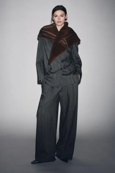 Треугольный шарф из искусственного меха- Заказать в России