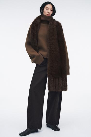 Zara Длинный однотонный шарф из искусственного меха с бахромой