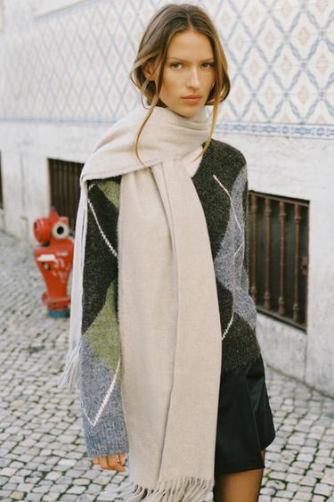 Zara Мягкий шарф с бахромой