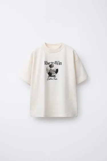 Футболка с принтом «мяч»