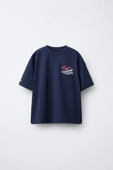 EMBOSSED PRINT T-SHIRT- Заказать в России