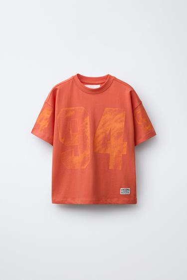 Zara Футболка с текстовым принтом