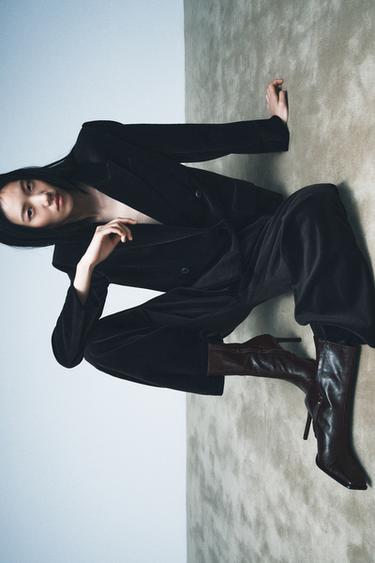 Zara Кожаные ботильоны с квадратным носом LIMITED EDITION купить с доставкой.