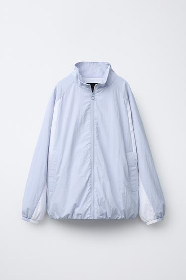 Zara Легкий технический дождевик купить с доставкой.