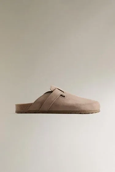 Кожаные сабо с ремешком