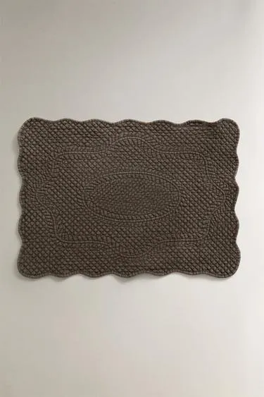 Стежаное салфетка