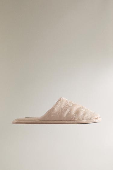 Zara Туфли-мюли с жаккардовым узором купить с доставкой.