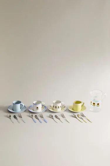 Kids’ metal tableware toy set