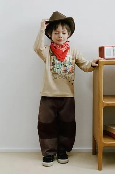 Футболка с принтом TOY STORY © DISNEY PIXAR- Заказать в России