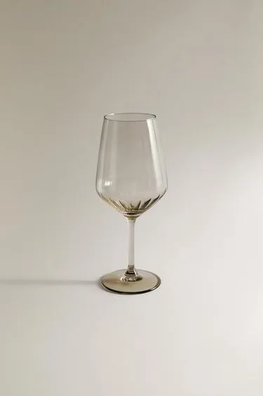 Винный бокал с рельефным узором- Заказать в России