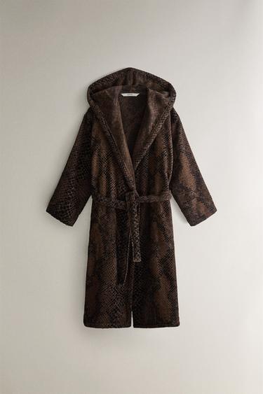 Zara Халат из велюра с животным принтом